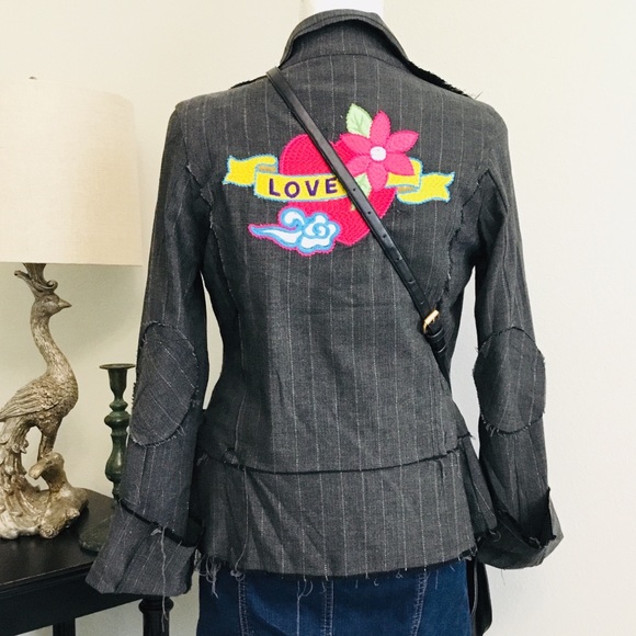 {New} Lucca Embroidered blazer - Picture 4 of 7